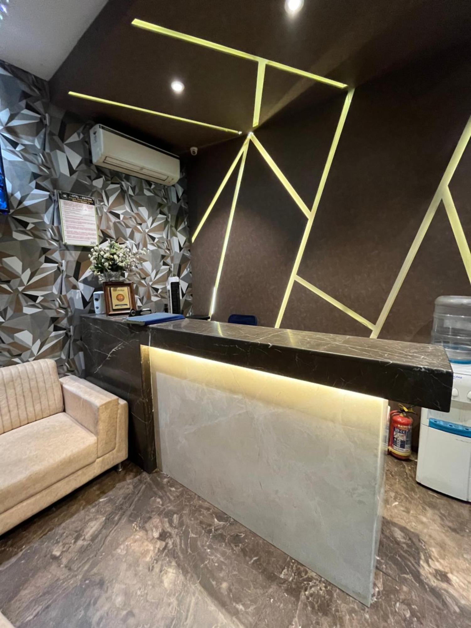 Hotel Meriton Mumbai International Airport T-2 외부 사진