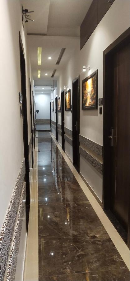 Hotel Meriton Mumbai International Airport T-2 외부 사진