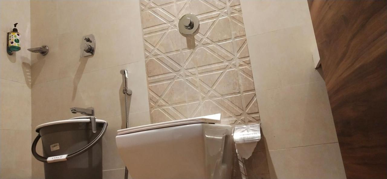 Hotel Meriton Mumbai International Airport T-2 외부 사진