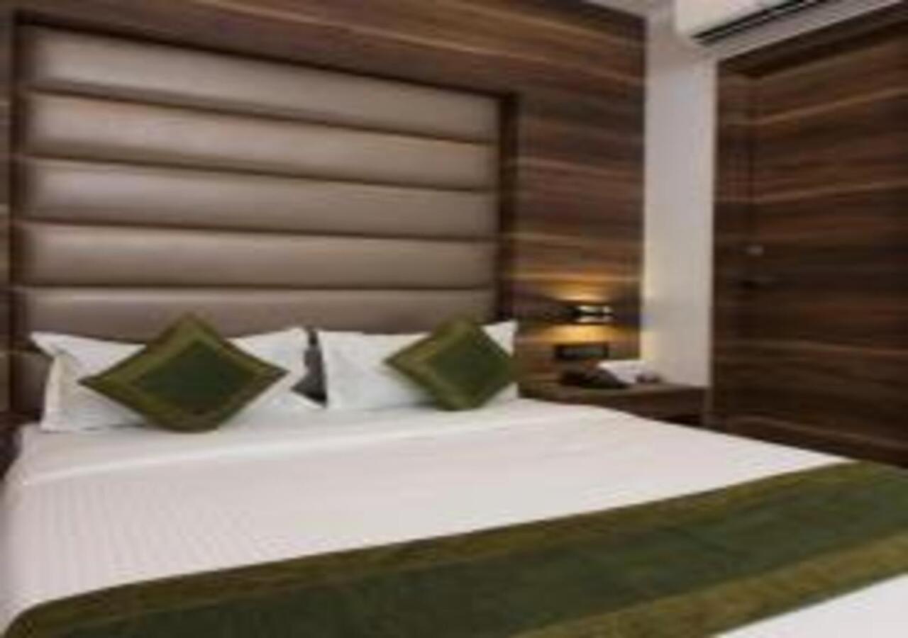Hotel Meriton Mumbai International Airport T-2 외부 사진