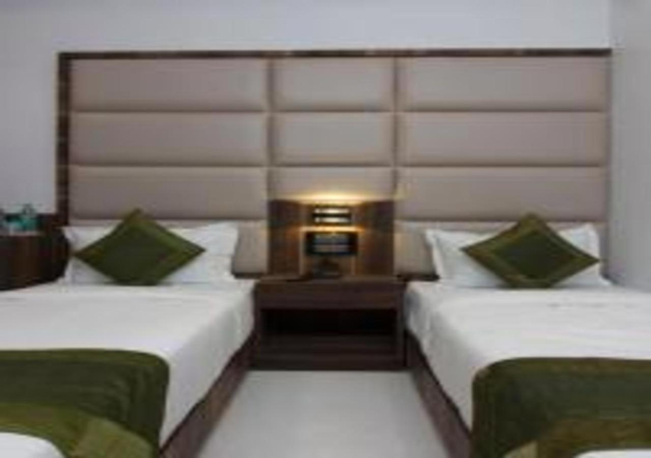 Hotel Meriton Mumbai International Airport T-2 외부 사진